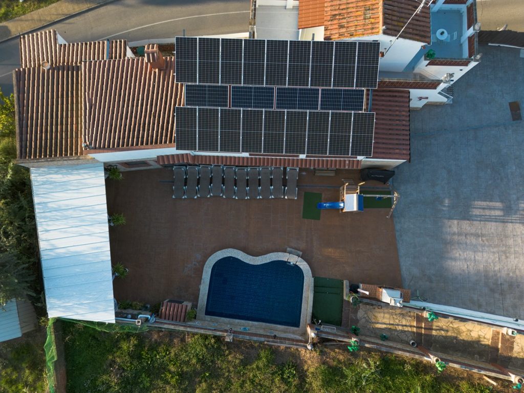 panouri fotovoltaice terasa si piscine
